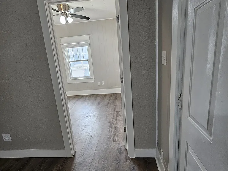Front Bedroom Entry