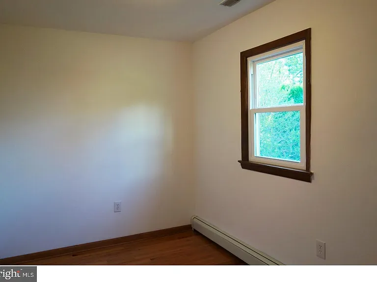 214 Valley Rd — Photo 12