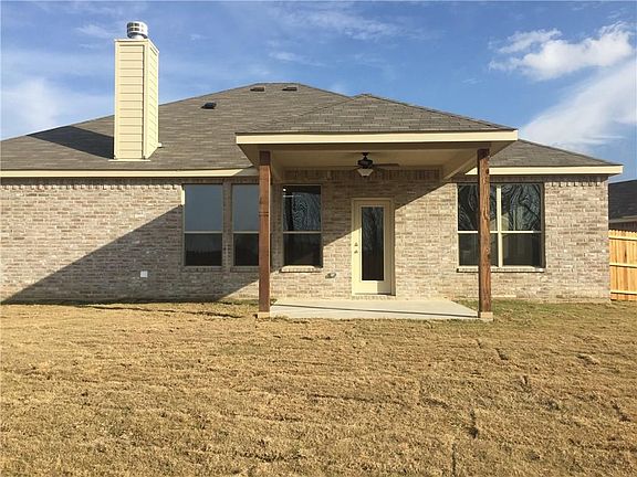 2nd image of 316 Jennie Marie Cir