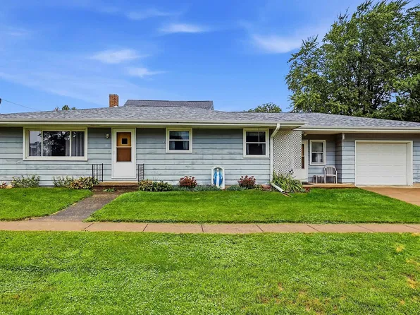 101 Clark St, Warren, IL 61087