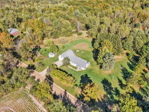 849 18th St, Otsego, MI 49078