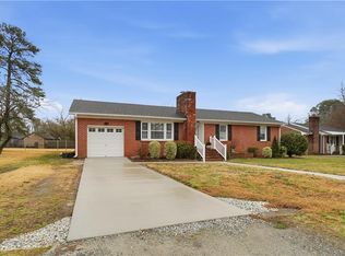 1523 Art Ct, Suffolk, VA 23434