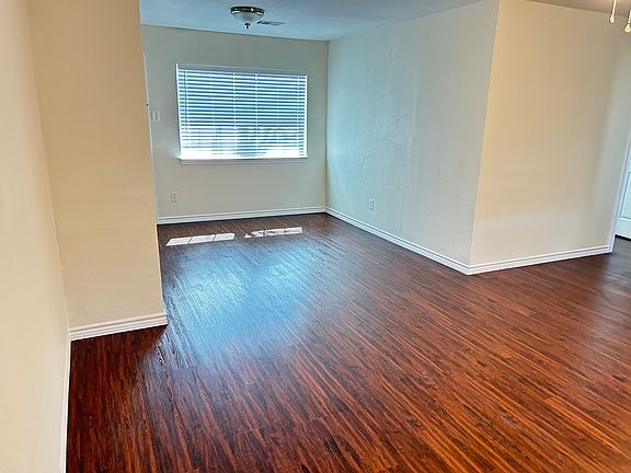 2nd image of 3426 Palm Dr
