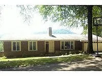 1230 Robin Dr photo 1