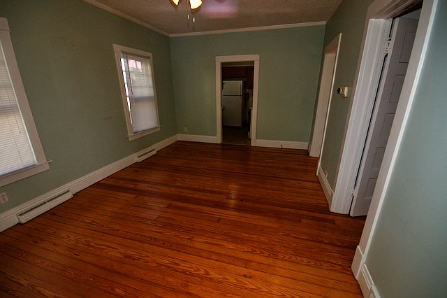 2nd image of 219 9th Ave