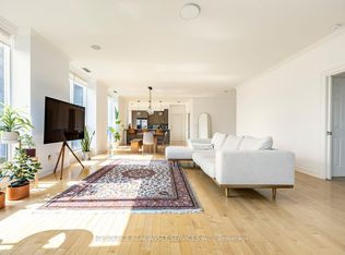 250 Wellington St W #Penthouse 40, Toronto, ON M5V 3P6