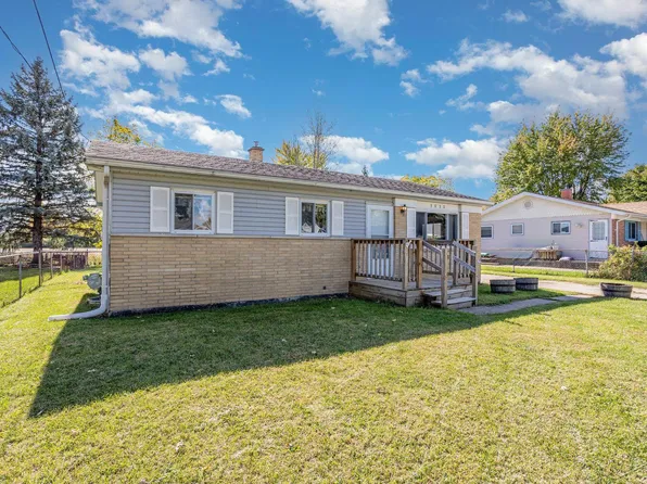 3030 Carla Dr, Saginaw, MI 48604