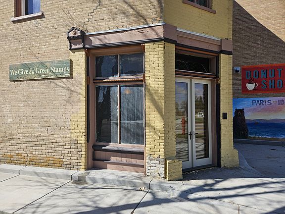 2nd image of 1 N Main St #B