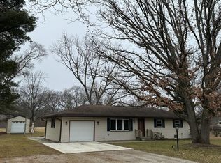 626 Elderberry St SE, Demotte, IN 46310