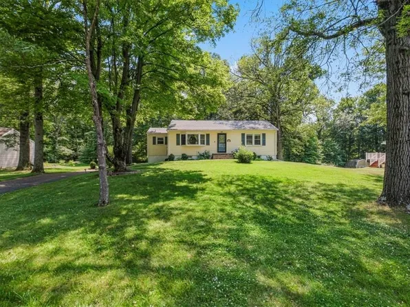 11 Peggy Lane, Wappingers Falls, NY 12590