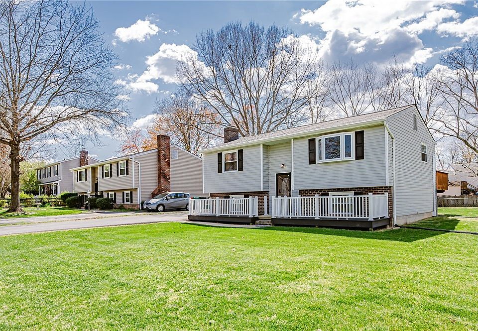 1st image of 9405 Emmett Ct