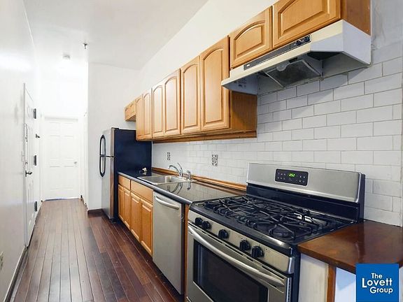 3rd image of 127 W 136th St APT 2