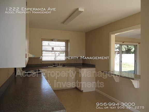 3rd image of 1222 W Esperanza Ave
