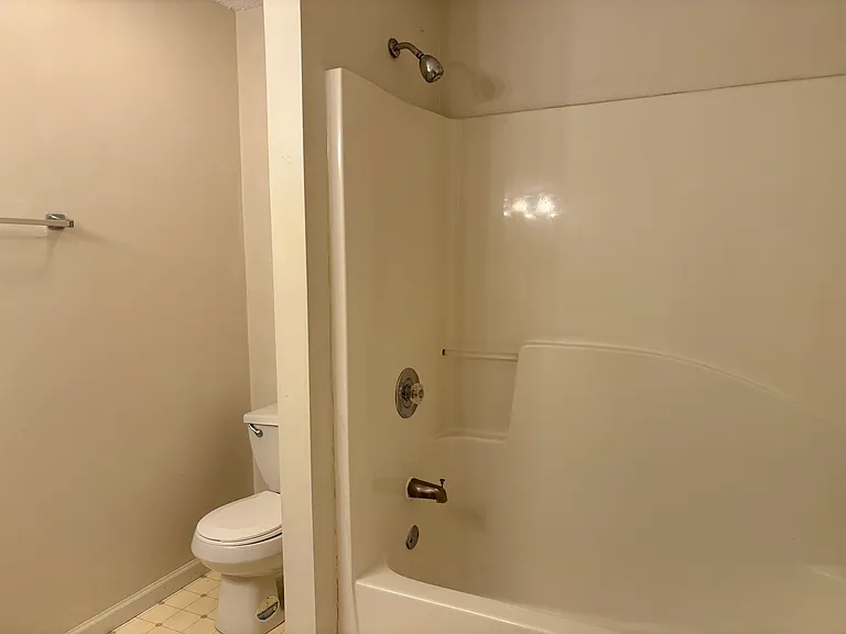 409 S Beech St #2 — Photo 8