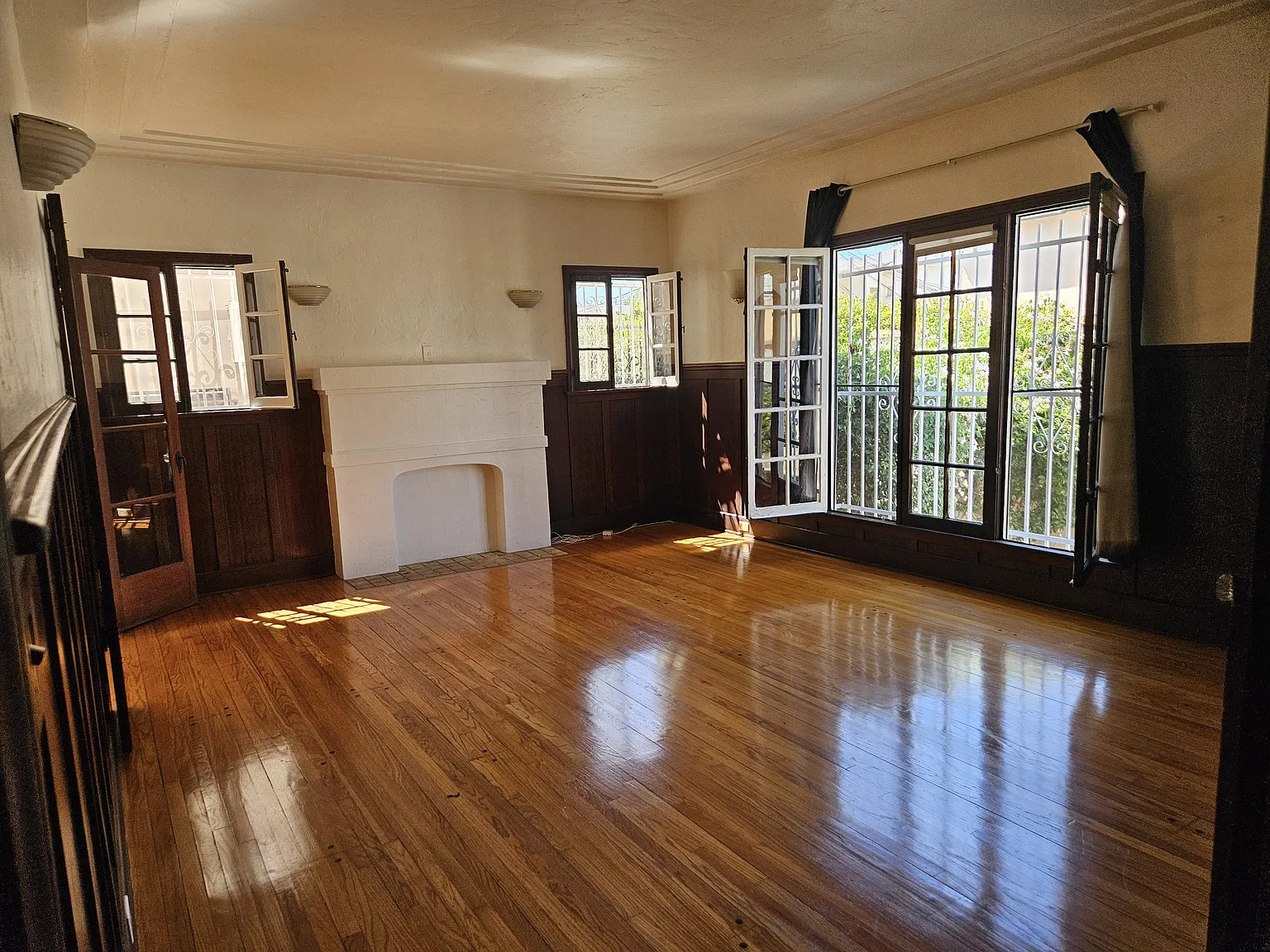 1 bed, 1000 sqft, $2,500 — Photo 1
