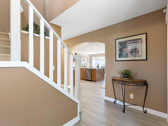 3rd image of 54 N Cranfield Cres SE