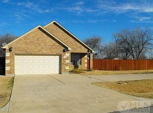 4545 S Horseshoe Trl, The Colony, TX 75056