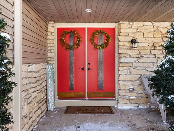 3rd image of 3458 Field Crest Court