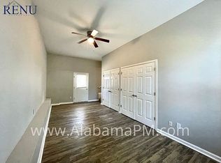 102 Hummingbird Cir, Alabaster, AL 35007