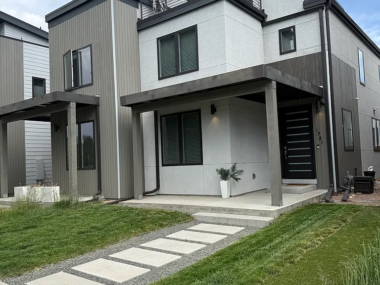 1751 W 40th Ave — Photo 1