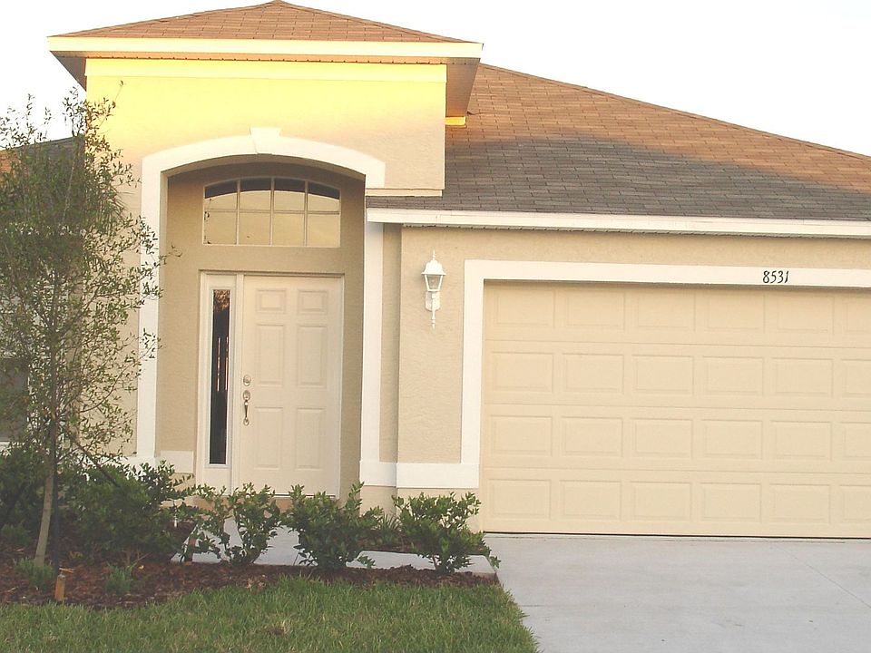 1st image of 8531 Carriage Pointe Dr