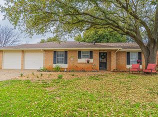 3817 Deerfield Rd, San Angelo, TX 76904