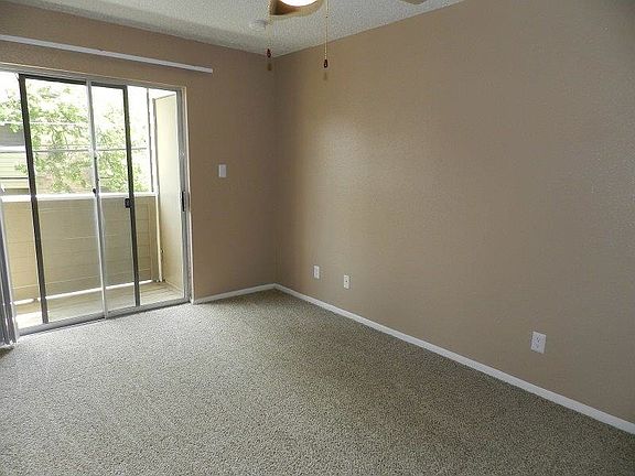 5th image of 3723 Keats Dr APT 230