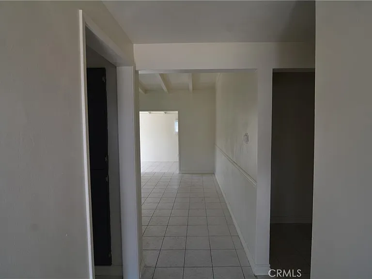 4907 McClintock Ave — Photo 2
