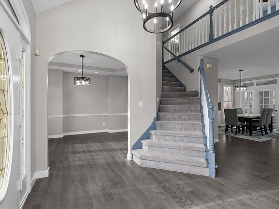 5th image of 3120 Summertree Ave