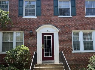 1813 Key Blvd #10536, Arlington, VA 22201