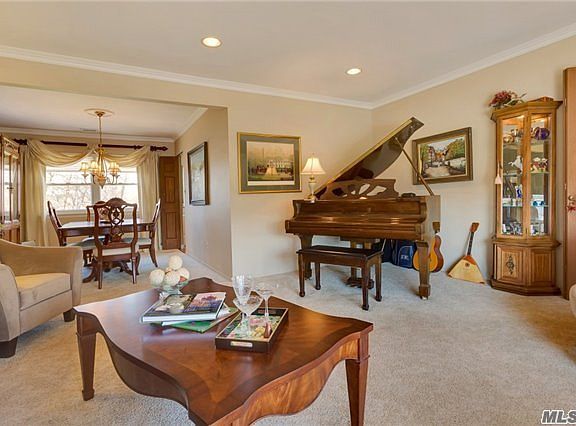 3rd image of 58 Cedar Point Dr