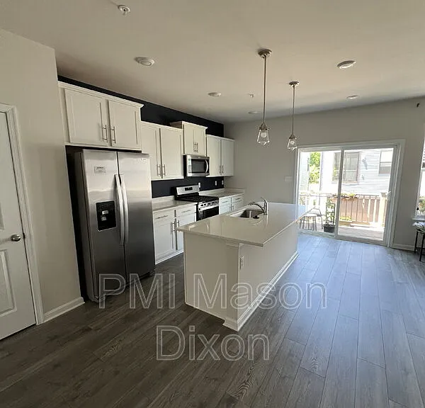 4311 Laplata Ave — Photo 2