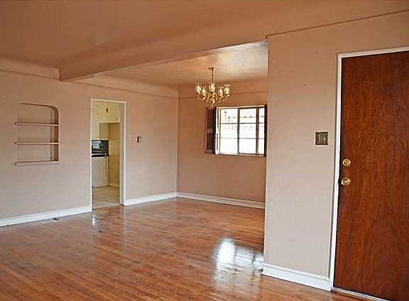 4th image of 4114 Oxford Ave