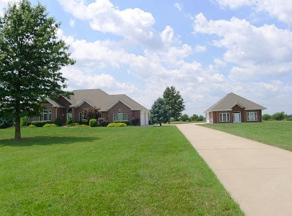 2nd image of 9700 Windsor Dr