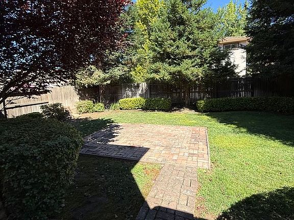 3rd image of 433 Tolman Way