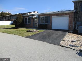 607 W 3rd St, Waynesboro, PA 17268
