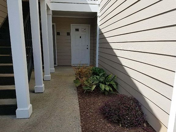 5th image of 11 Arbor End SE