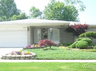 3546 Gordon Dr, Sterling Heights, MI 48310