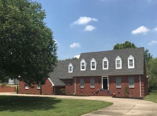 6405 Waid Cir, Paducah, KY 42001