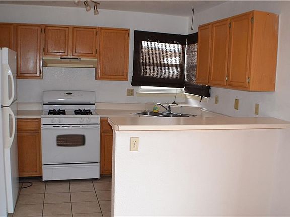 2nd image of 5740 Hank Aaron Dr