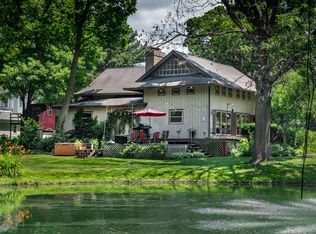 825 Somonauk St, Sycamore, IL 60178