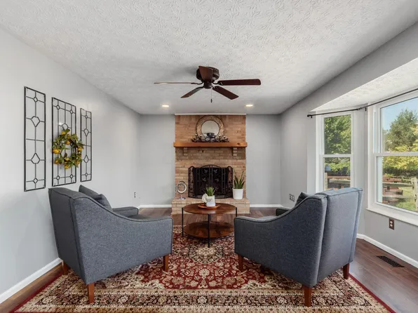 3876 Tweedsmuir Dr, Columbus, OH 43221