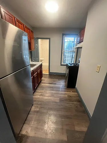 44 4th St Photo 1