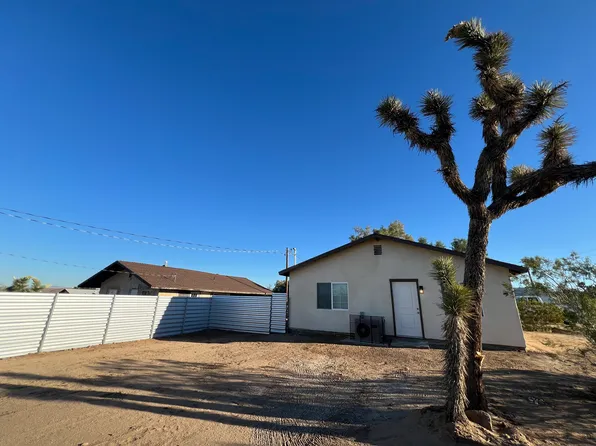 57111 Buena Vista Dr #A, Yucca Valley, CA 92284