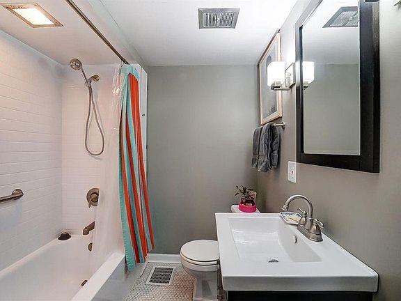 2nd image of 6114 Belleair Pl
