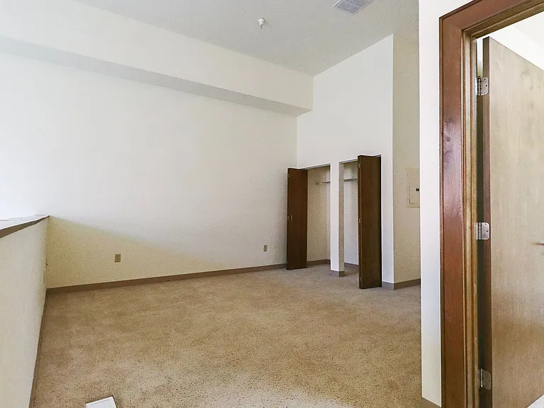 East High Apartments — Photo 104