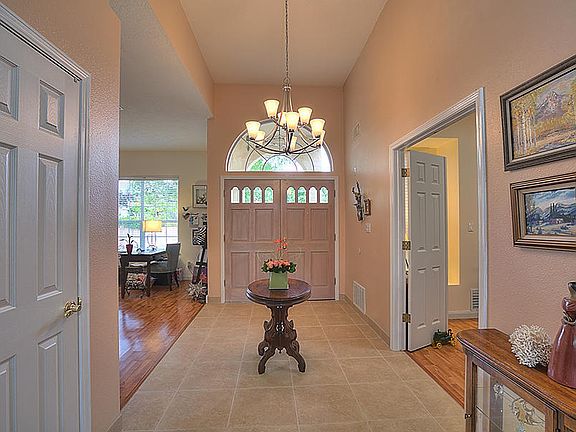 3rd image of 8219 Tierra Linda Pl NE
