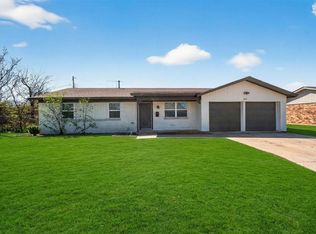 809 Michelle Dr, Everman, TX 76140