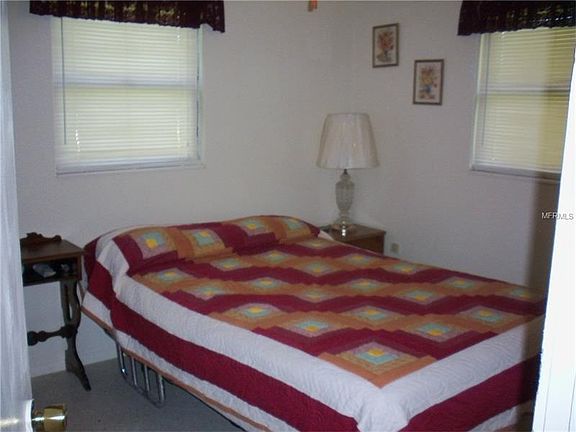 5th image of 4292 NE Masters Ave