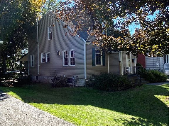 2nd image of 20 Hale St